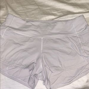Lululemon size 2 speed up shorts (2.5)